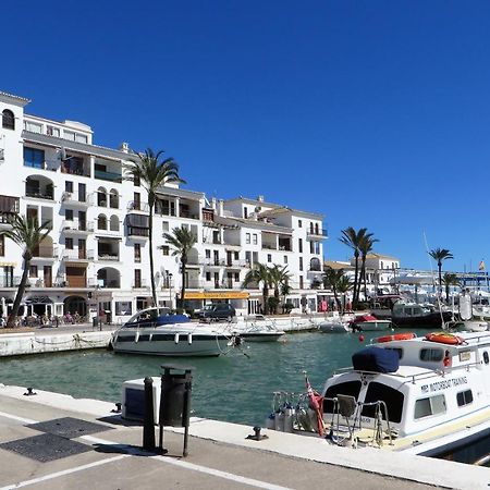 Salinas. Apartment For 4. Terrace/Parking/Pools/Gym/4Mins Beach Estepona Bagian luar foto