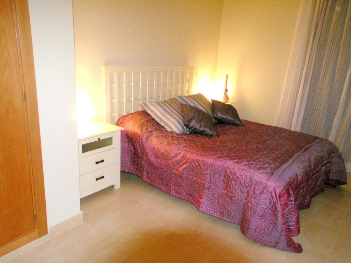 Salinas. Apartment For 4. Terrace/Parking/Pools/Gym/4Mins Beach Estepona Bagian luar foto